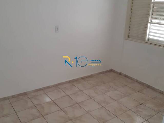 Apartamento para Locação em Londrina - 5